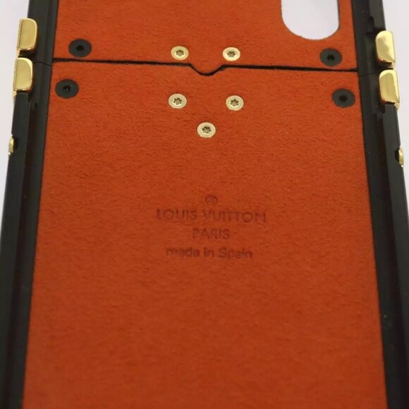 LOUIS VUITTON Transformed Monogram Cat Eye Trunk iPhone Case - Picture 10 of 16